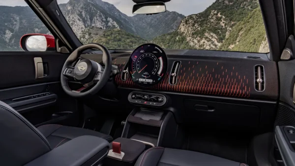 Mini Countryman - Image 5
