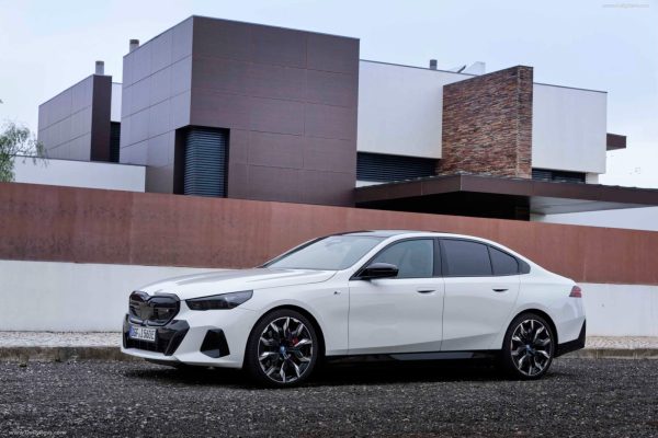 BMW 5 Series - Image 3