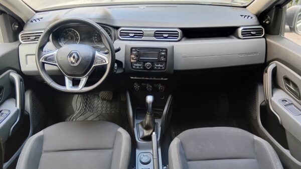 Renault Duster 4x4 - Image 3