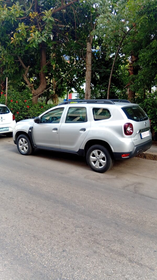 Renault Duster 4x4 - Image 5