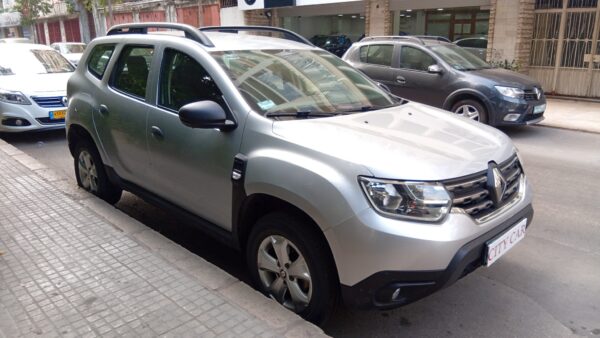 Renault Duster 4x4 - Image 6