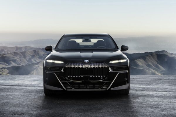 BMW 7 series - Image 3