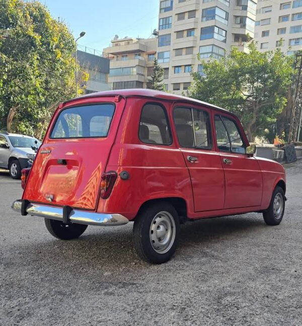 Renault 4 - Image 4